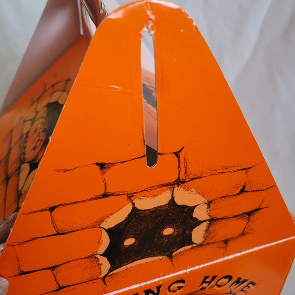 1999 Halloween Build•A•Bear Box with Great Graphics and Details. Great Decor - Picture 5 of 15